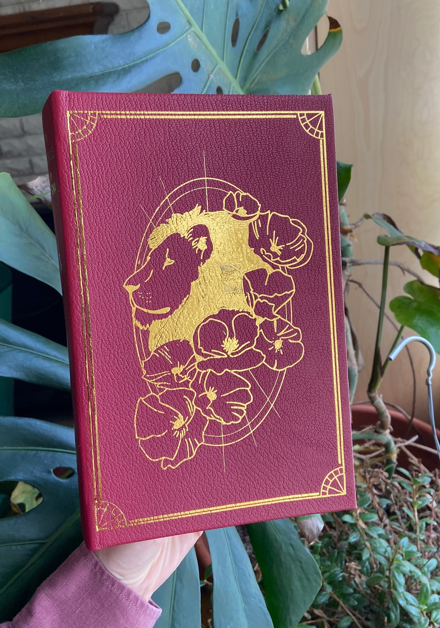 The Chronicles of Narnia - Handmade Leatherbound Collector’s Edition